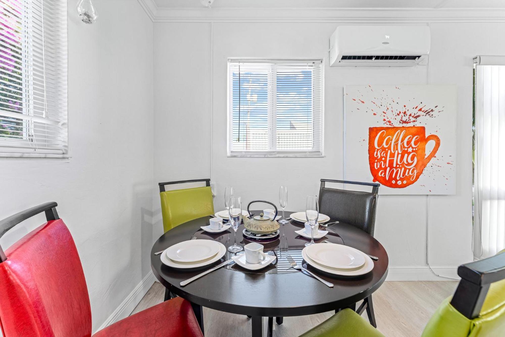 2-min Walk To The Beach! Sleeps 7 - Large 2br2ba #5 Apartamento Fort Lauderdale